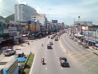 「歪みすぎで怖い」急成長の日本人街、タイ・シラチャー