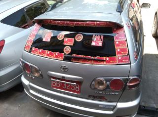 ミャンマーの選挙運動スタイルは、ちょっと変わったお祭り騒ぎ？