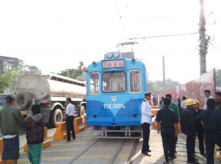 ついに運行開始！　元・広電の路面電車がヤンゴンに登場
