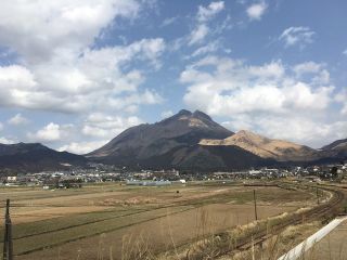 湯布院は元気です＝みなさん、営業再開に向け頑張ってます！