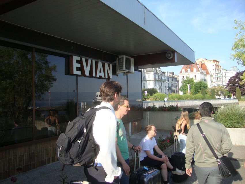 ミネラルウォーターの「エビアン」、実は国境の街？【The 国境オタク・其の二】